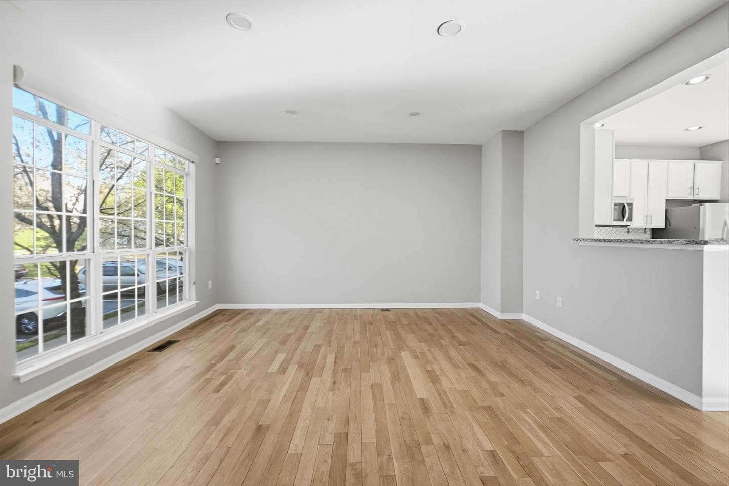 14300 Montverd Court photo 7