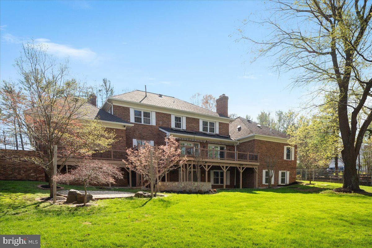 532 Walker Rd photo 68