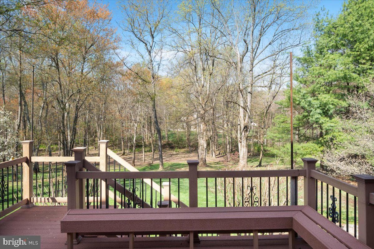 532 Walker Rd photo 71