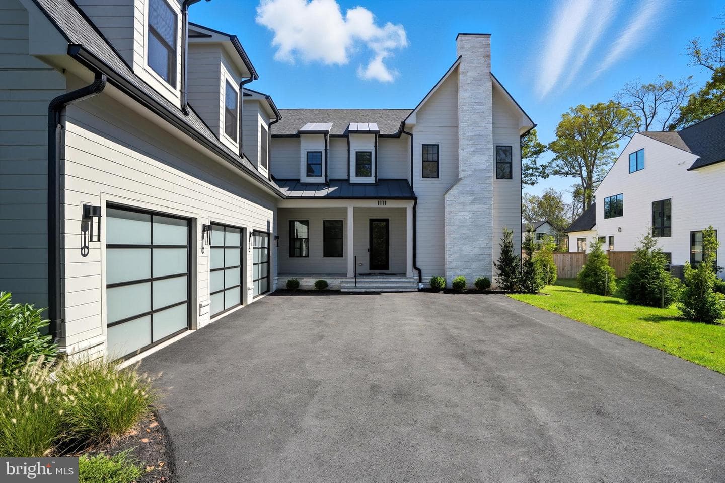 1111 Ingleside Avenue photo 4