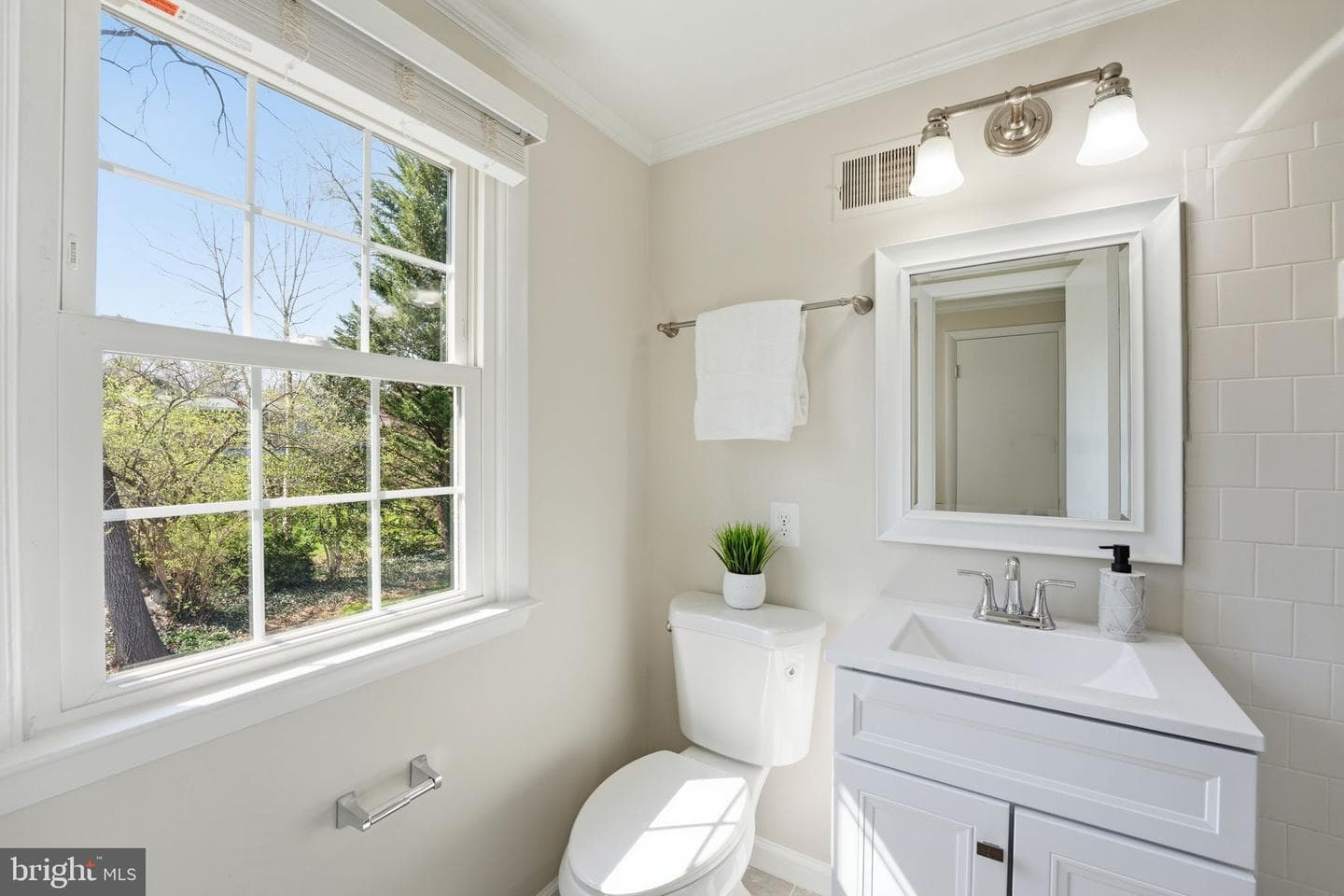 7803 Fieldcrest Court photo 17