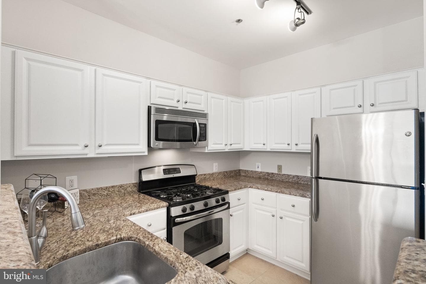 1625 International Drive #203 photo 18