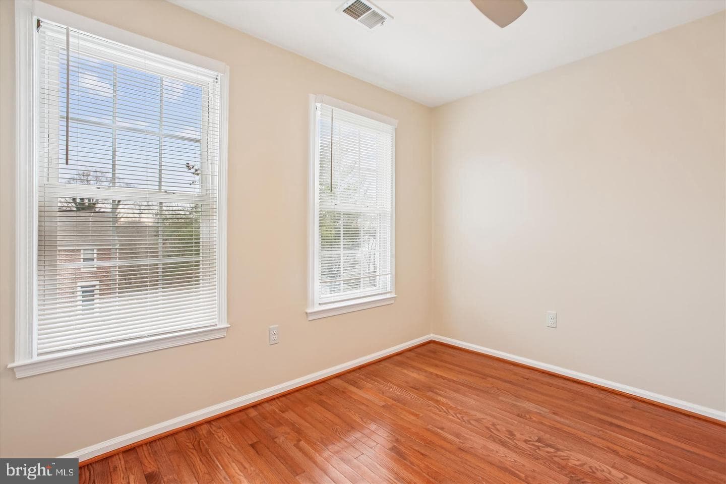 7728 Hickory Glen Way photo 23