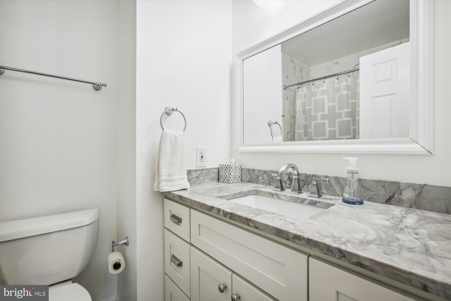 7728 Hickory Glen Way photo 25