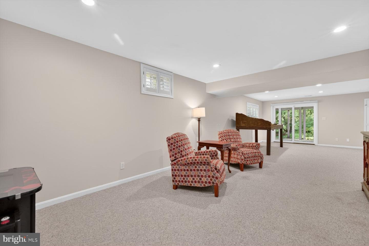 8704 Margaret Lane photo 39