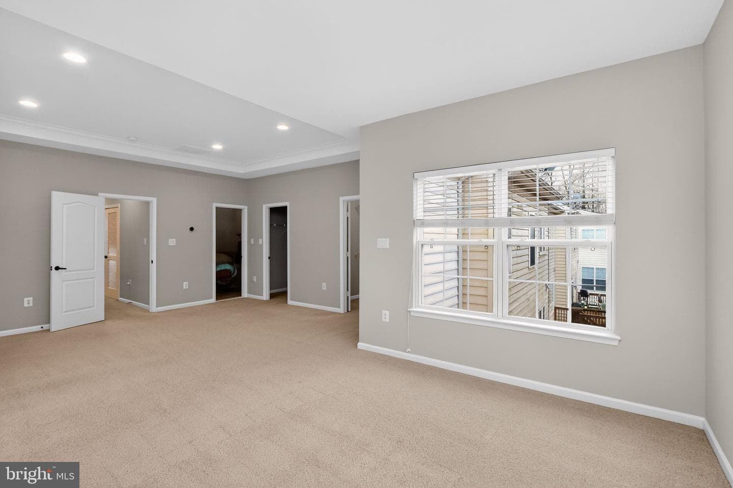 4633 Carisbrooke Lane photo 13