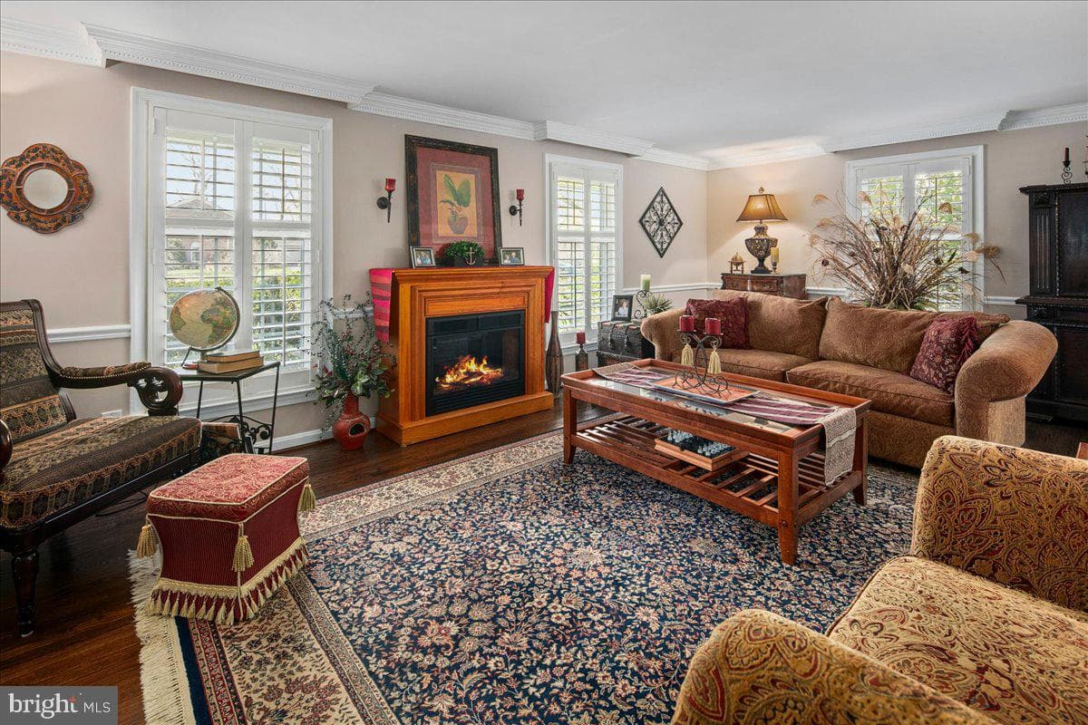 4202 Pickering Place photo 4