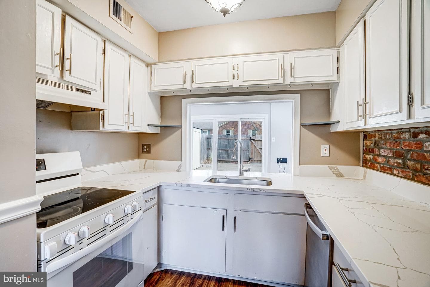 8396 Forrester Boulevard #555 photo 8