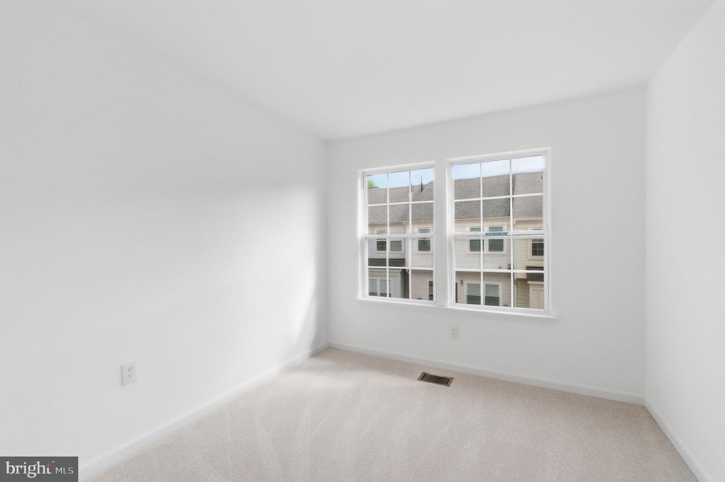 4067 Fountainside Lane photo 27