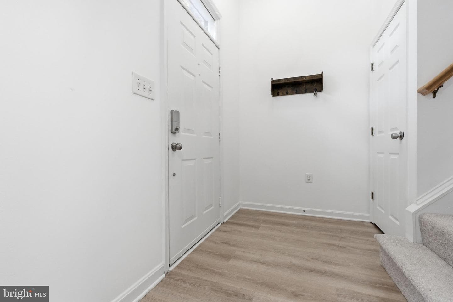 4067 Fountainside Lane photo 4