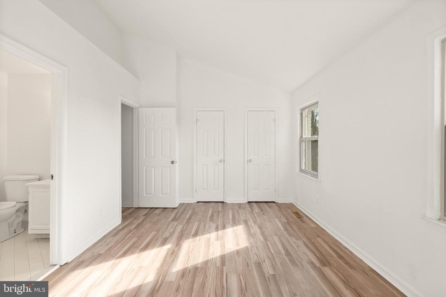 3733 Roxbury Lane photo 20