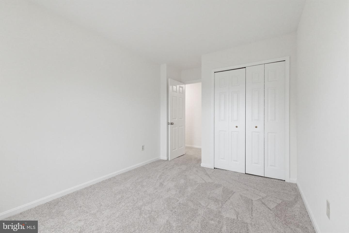6126 Old Brentford Court photo 39