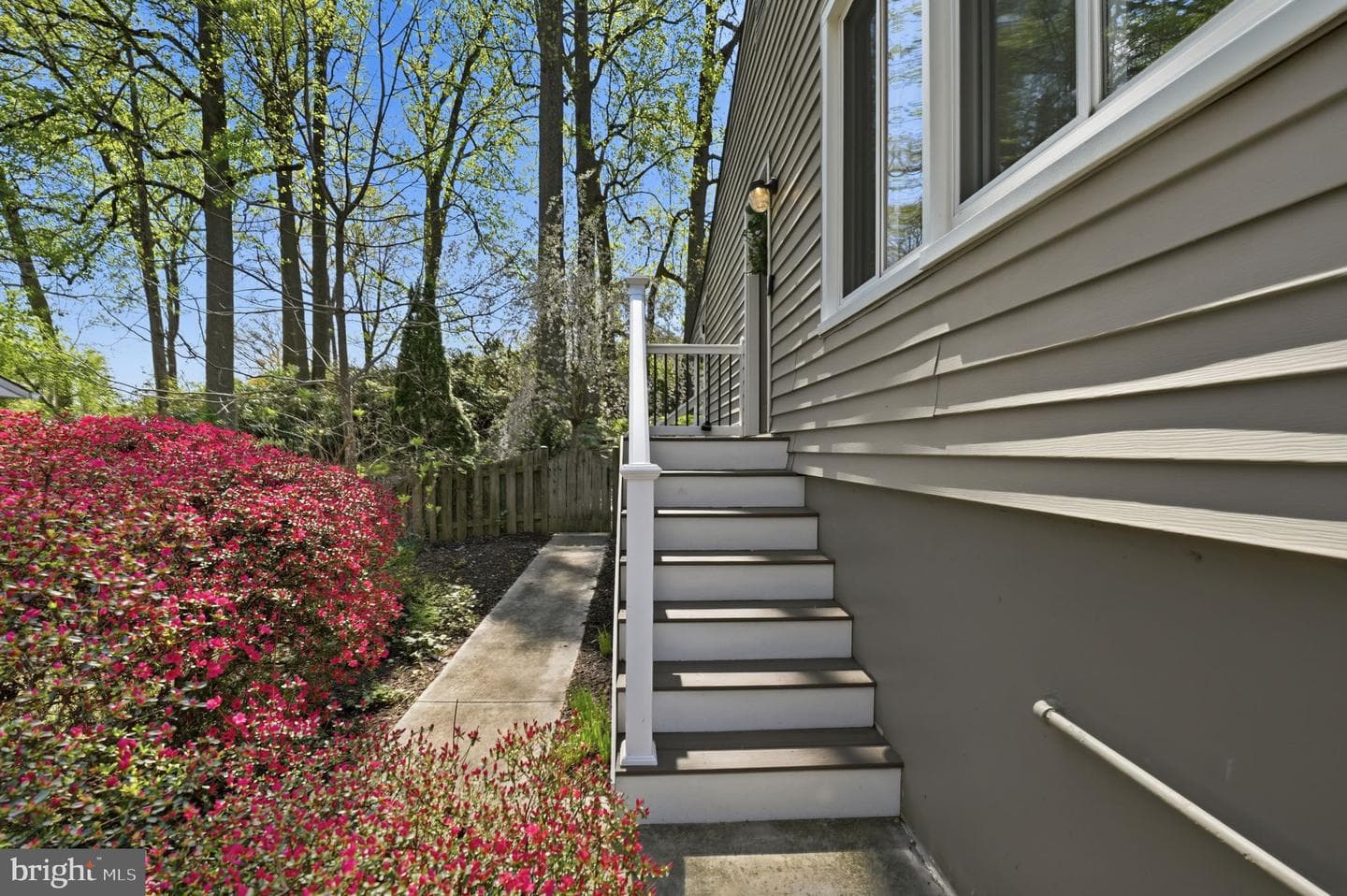7107 Woodley Lane photo 32