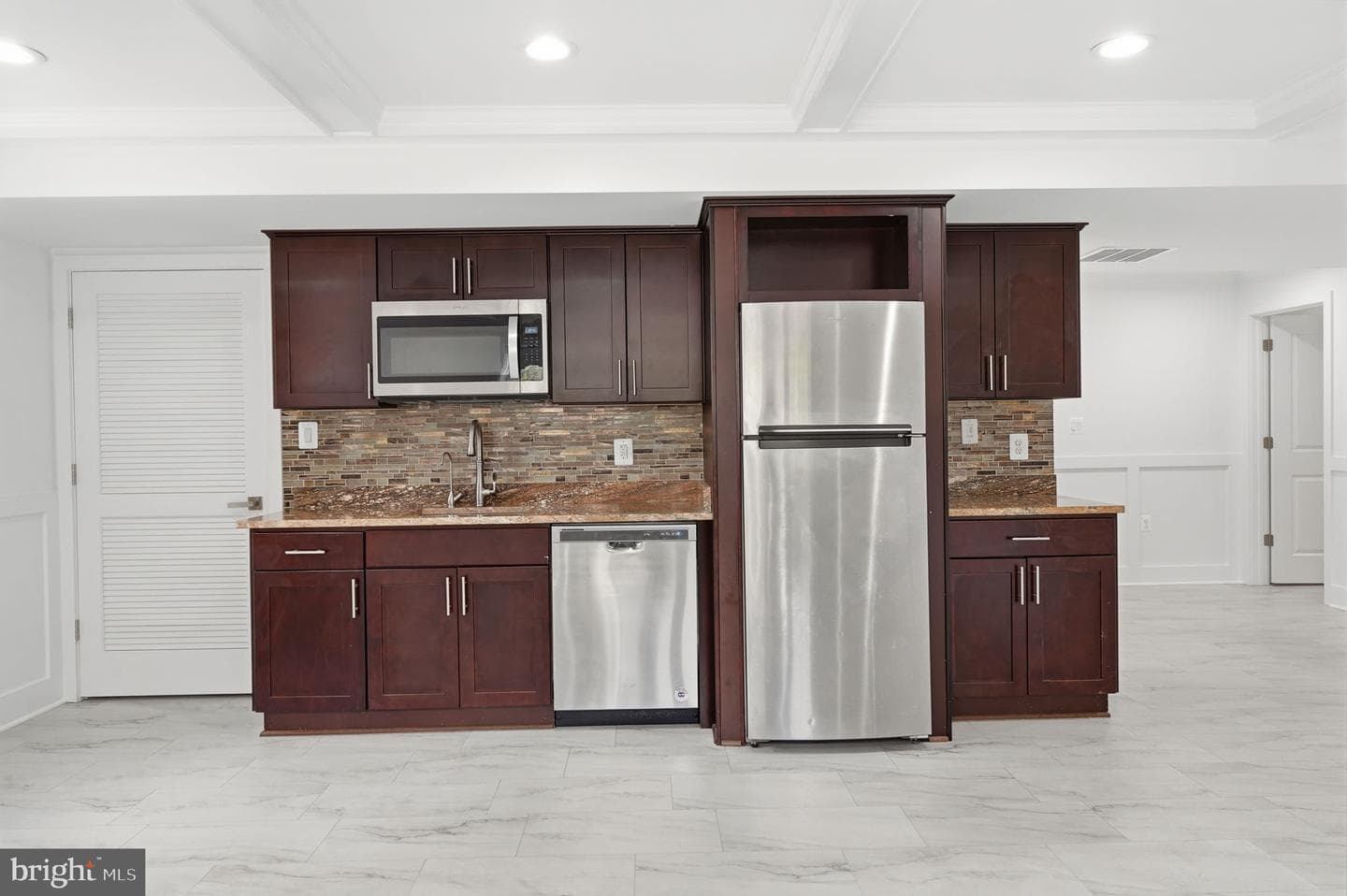 7504 Dolce Drive photo 31
