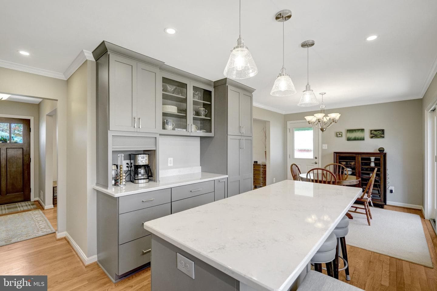 5700 Broadmoor Street photo 15