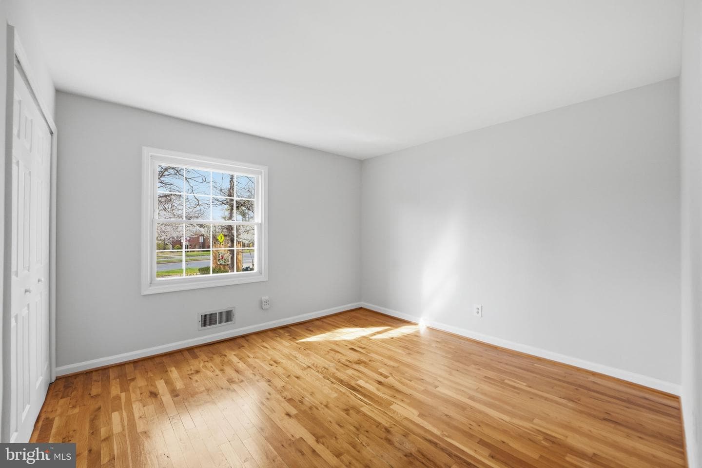 8230 Carrleigh Parkway #84 photo 22
