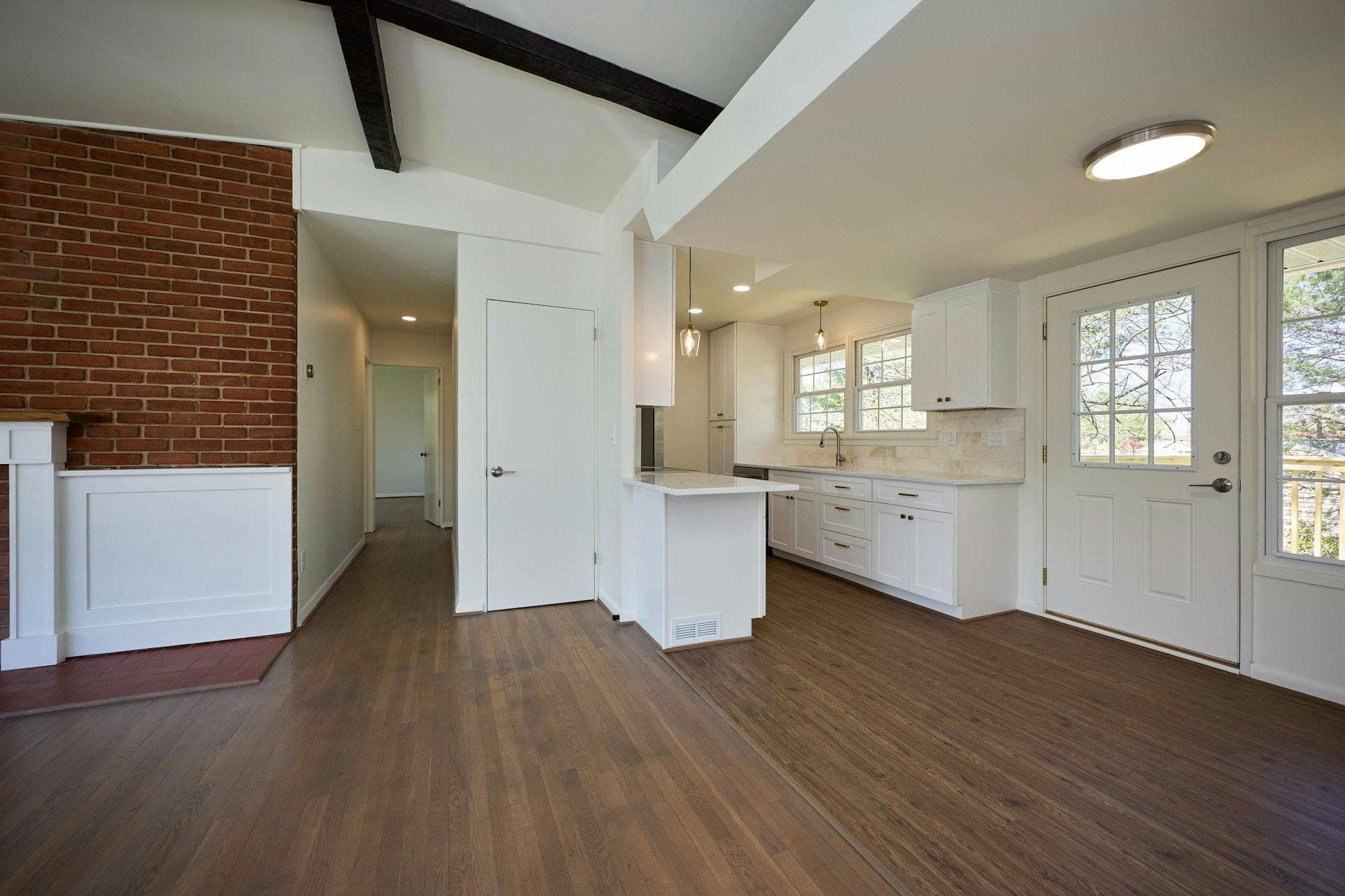 7206 Alger Road photo 4
