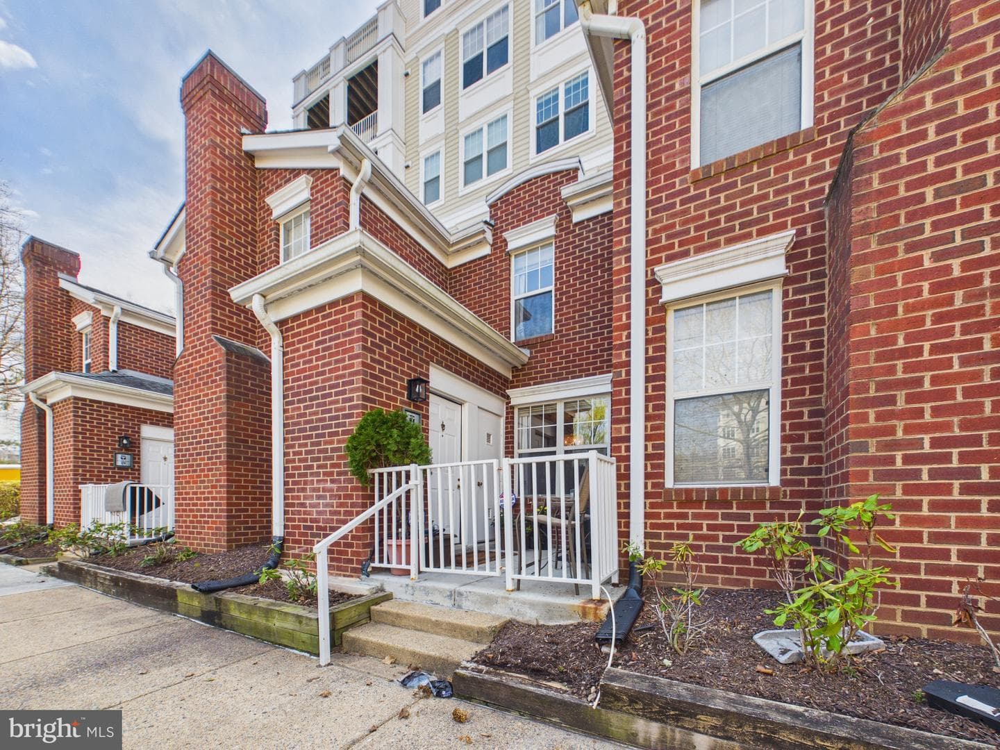 1645 International Drive #th-18 photo 1