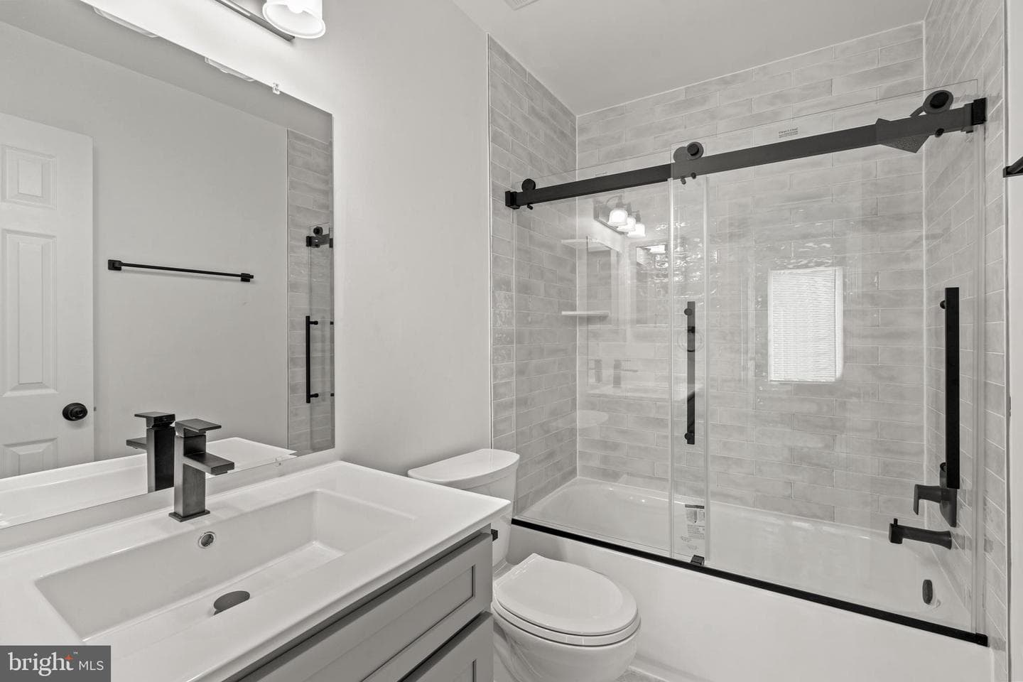 8405 Hollis Lane photo 23