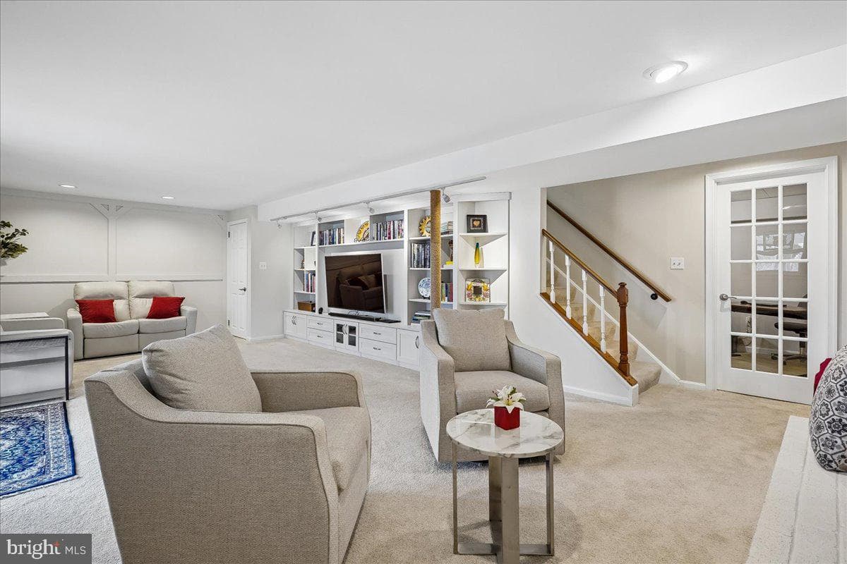 7920 Journey Lane photo 34