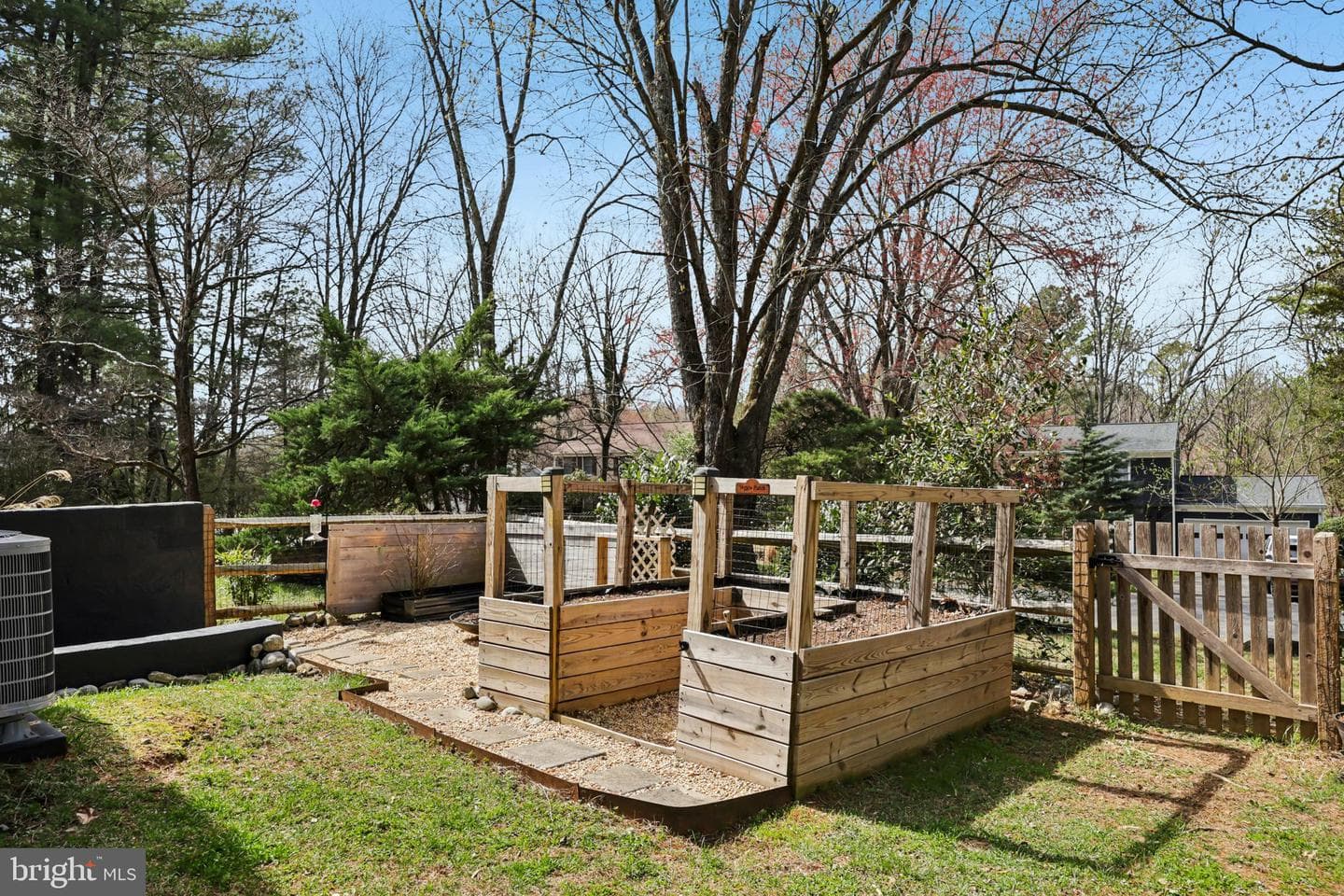 10913 Howland Drive photo 48