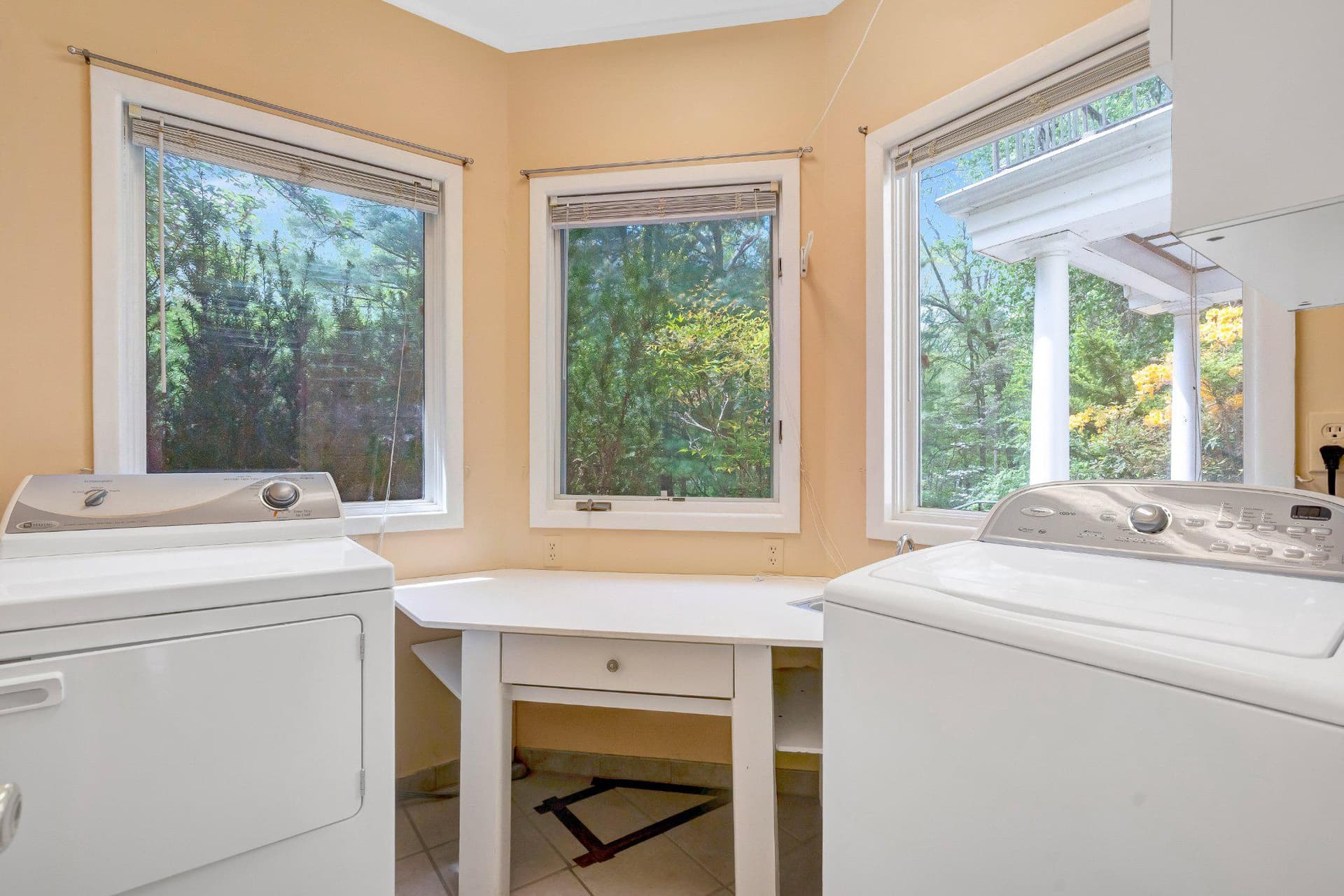 10910 Miller Road photo 20
