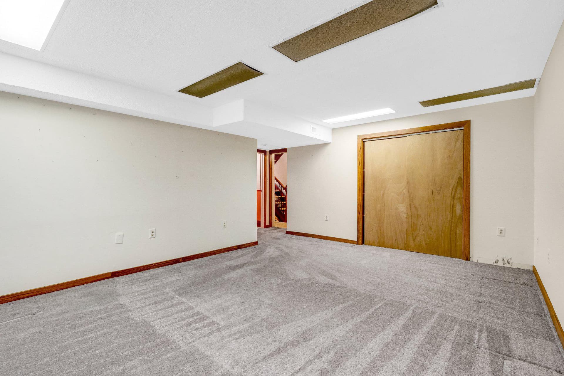 10910 Miller Road photo 50