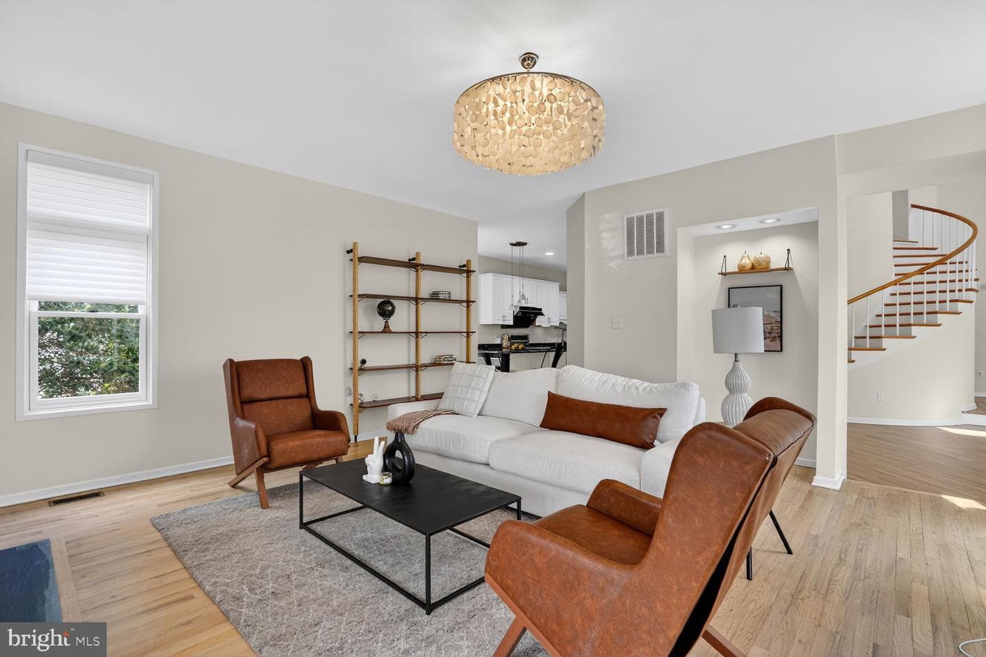 2028 Beacon Place photo 10
