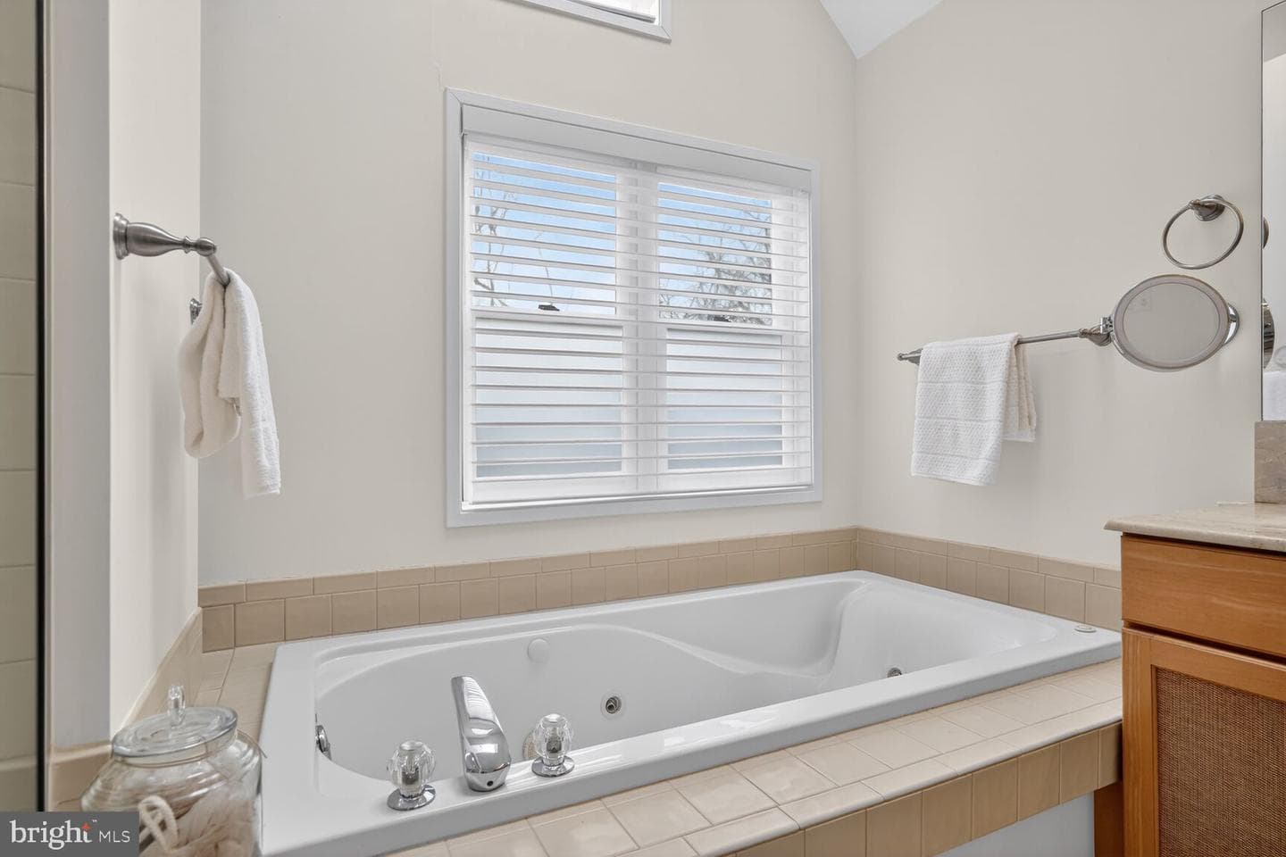 2028 Beacon Place photo 20