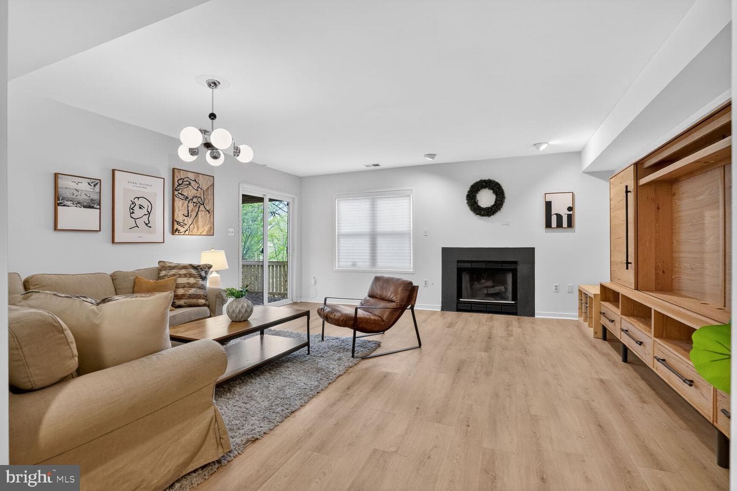 2028 Beacon Place photo 7