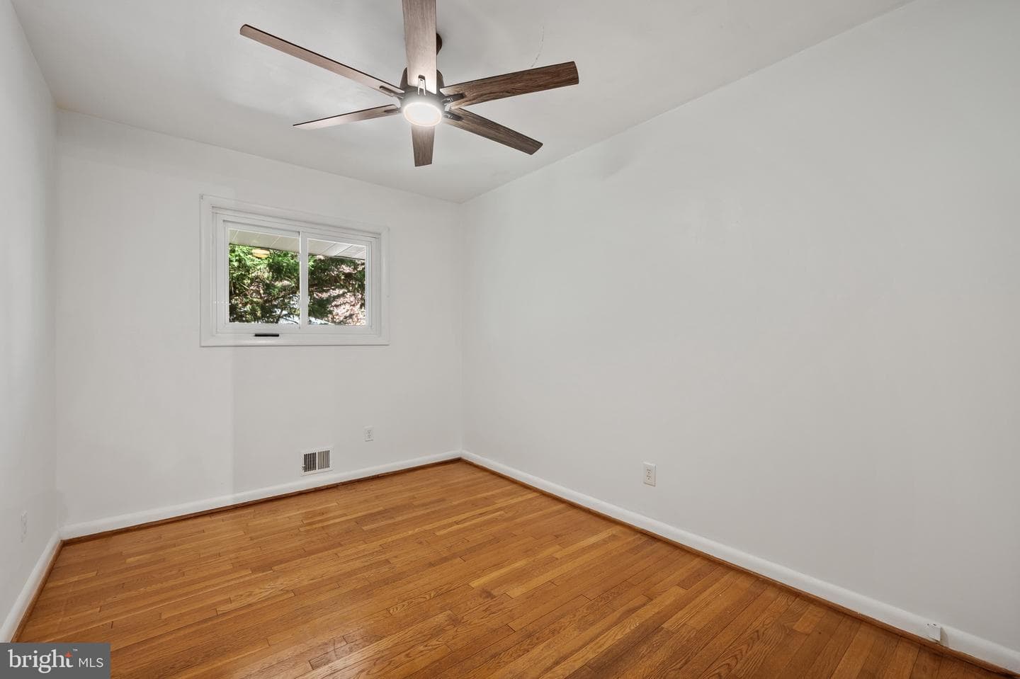 6523 Kerns Road photo 11