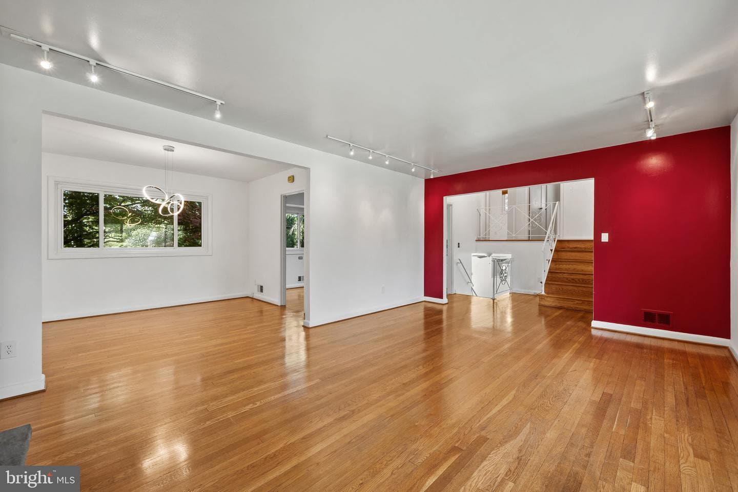 6523 Kerns Road photo 16