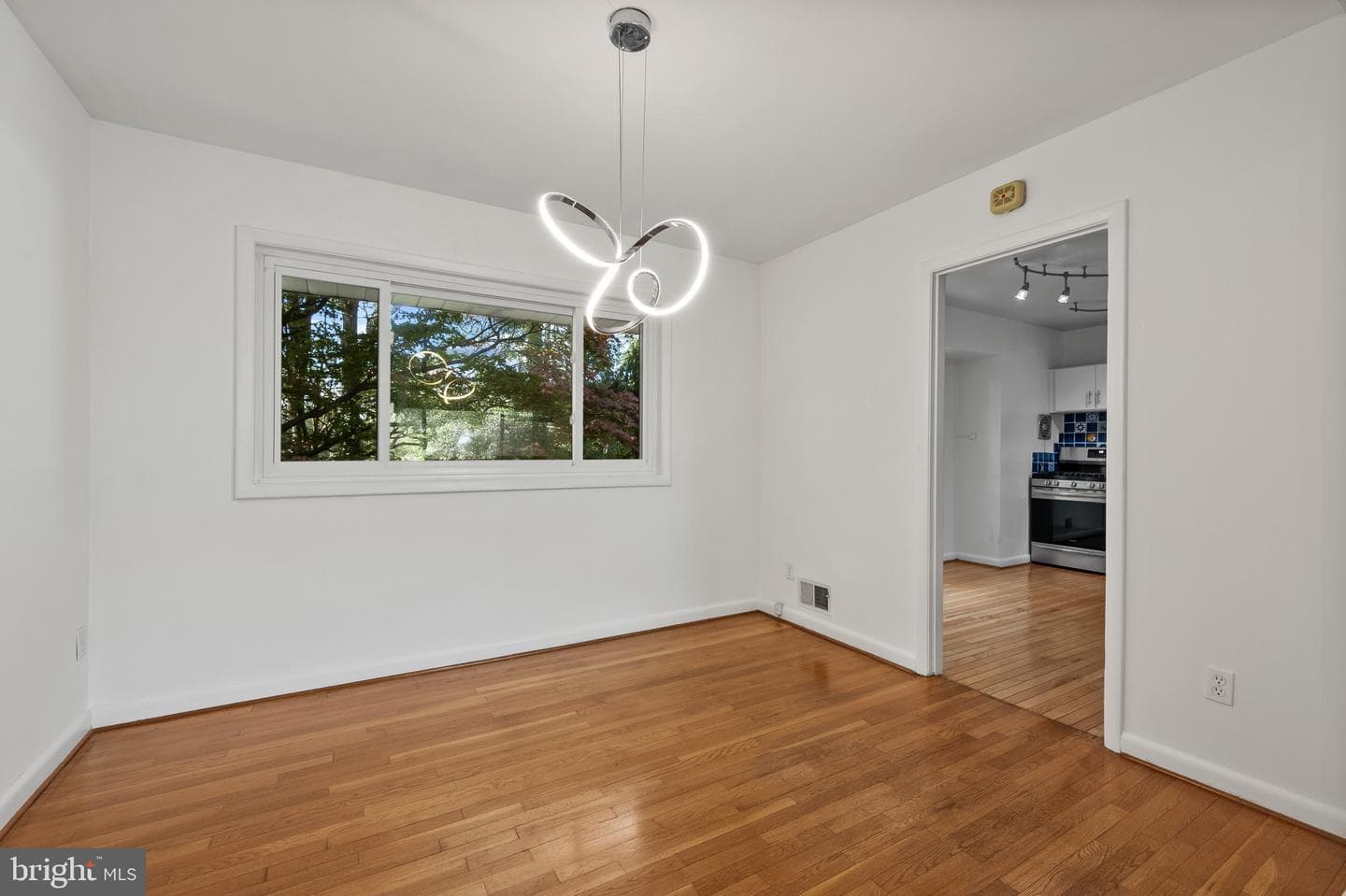6523 Kerns Road photo 18