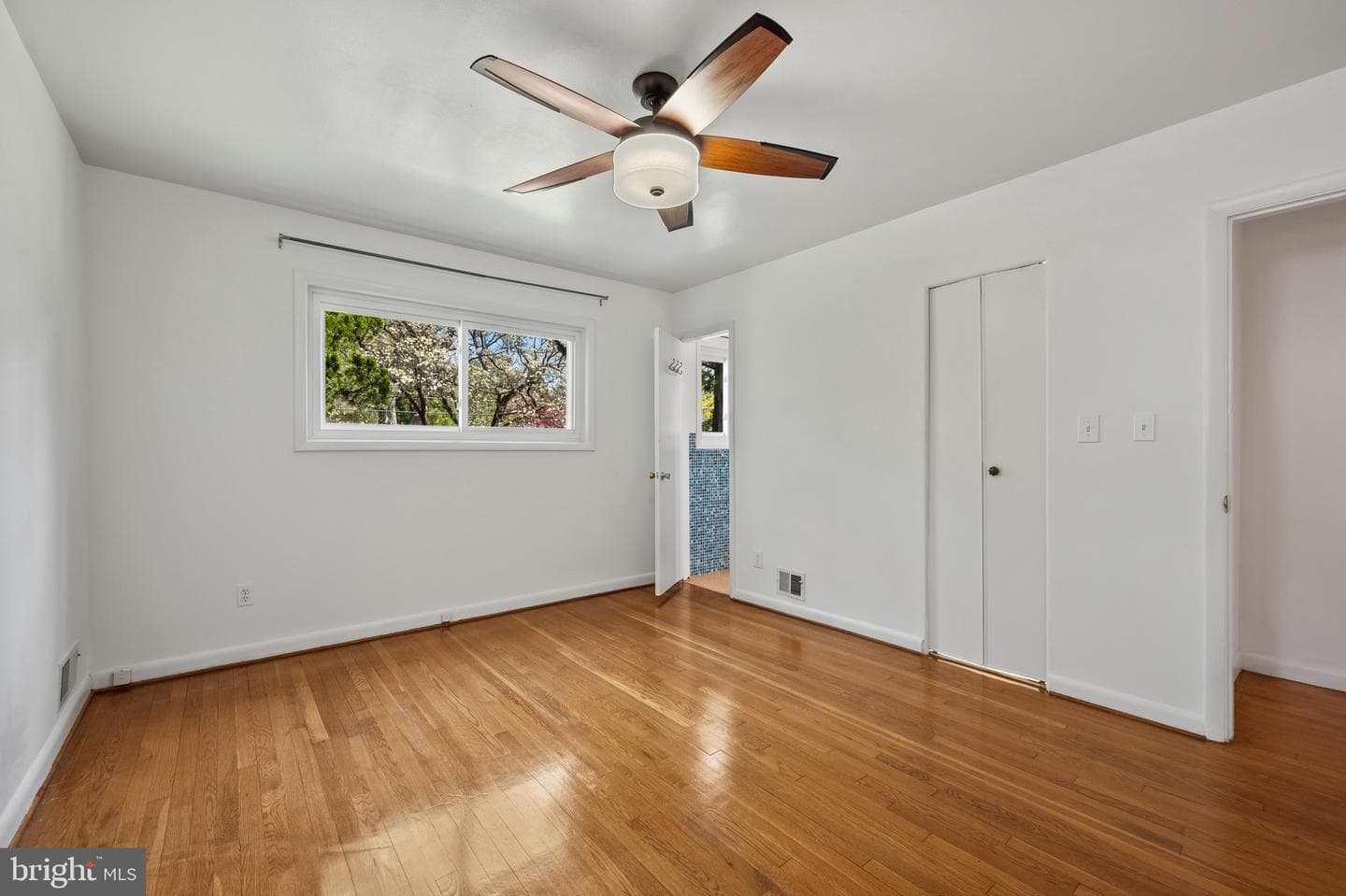 6523 Kerns Road photo 9