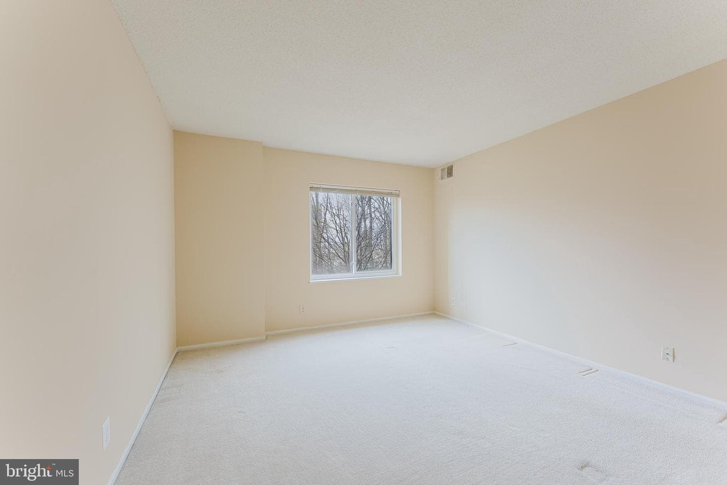 8370 Greensboro Drive #310 photo 16
