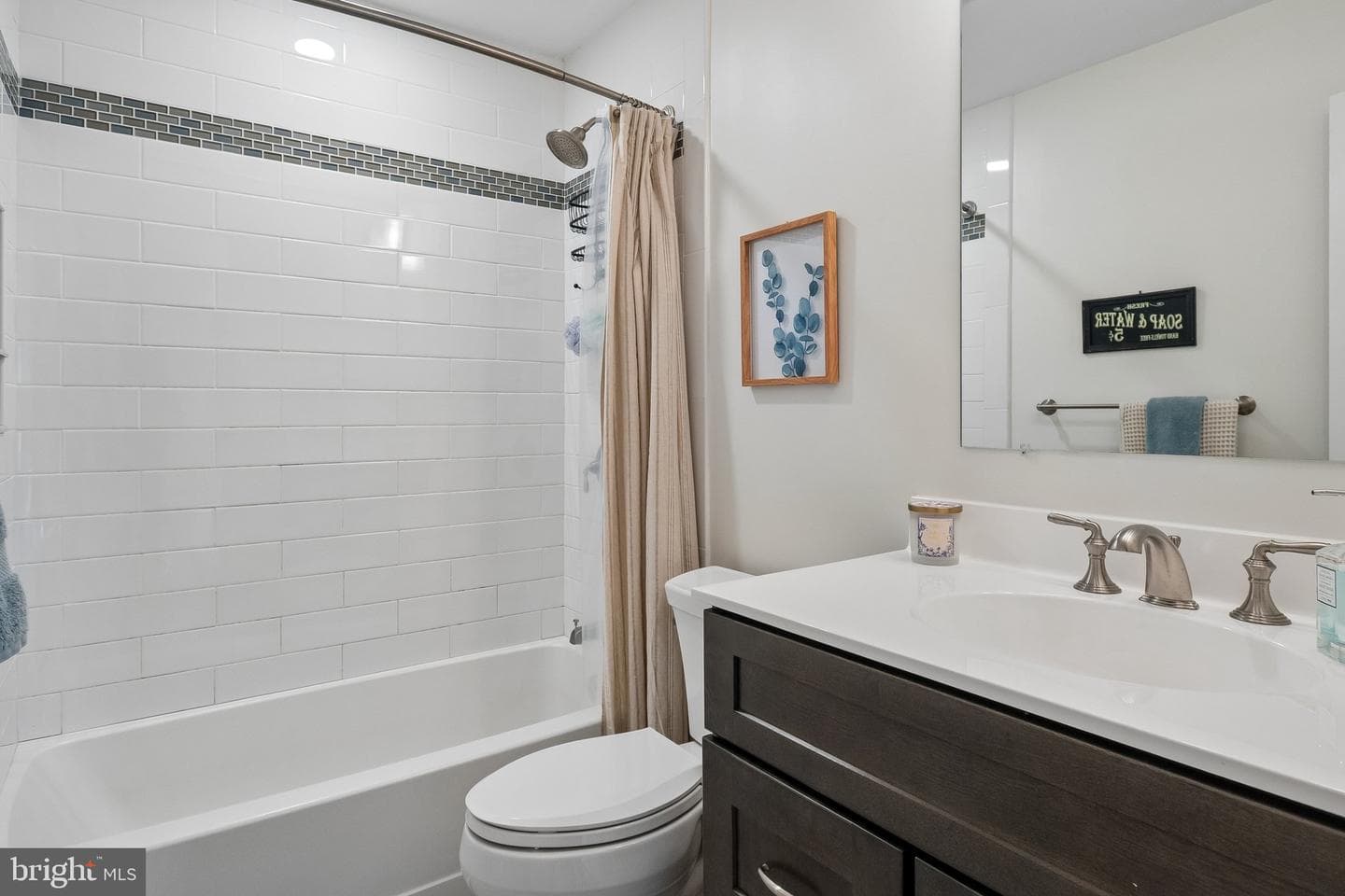 14511 Oak Cluster Drive photo 21