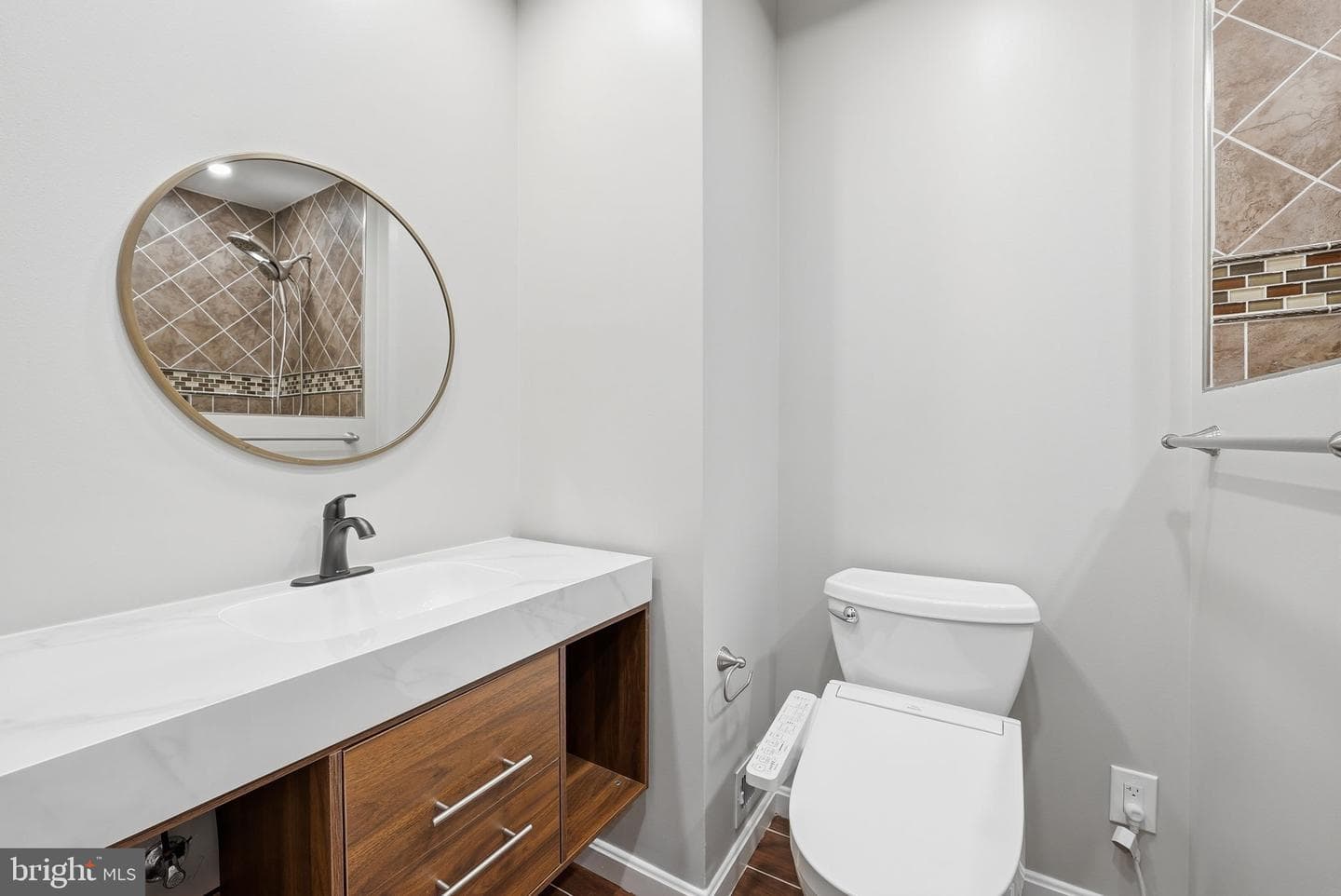 5872 Langton Drive photo 19