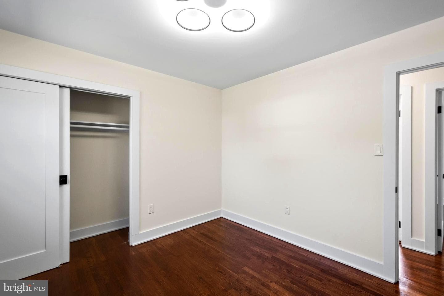 6019 Marilyn Drive photo 32