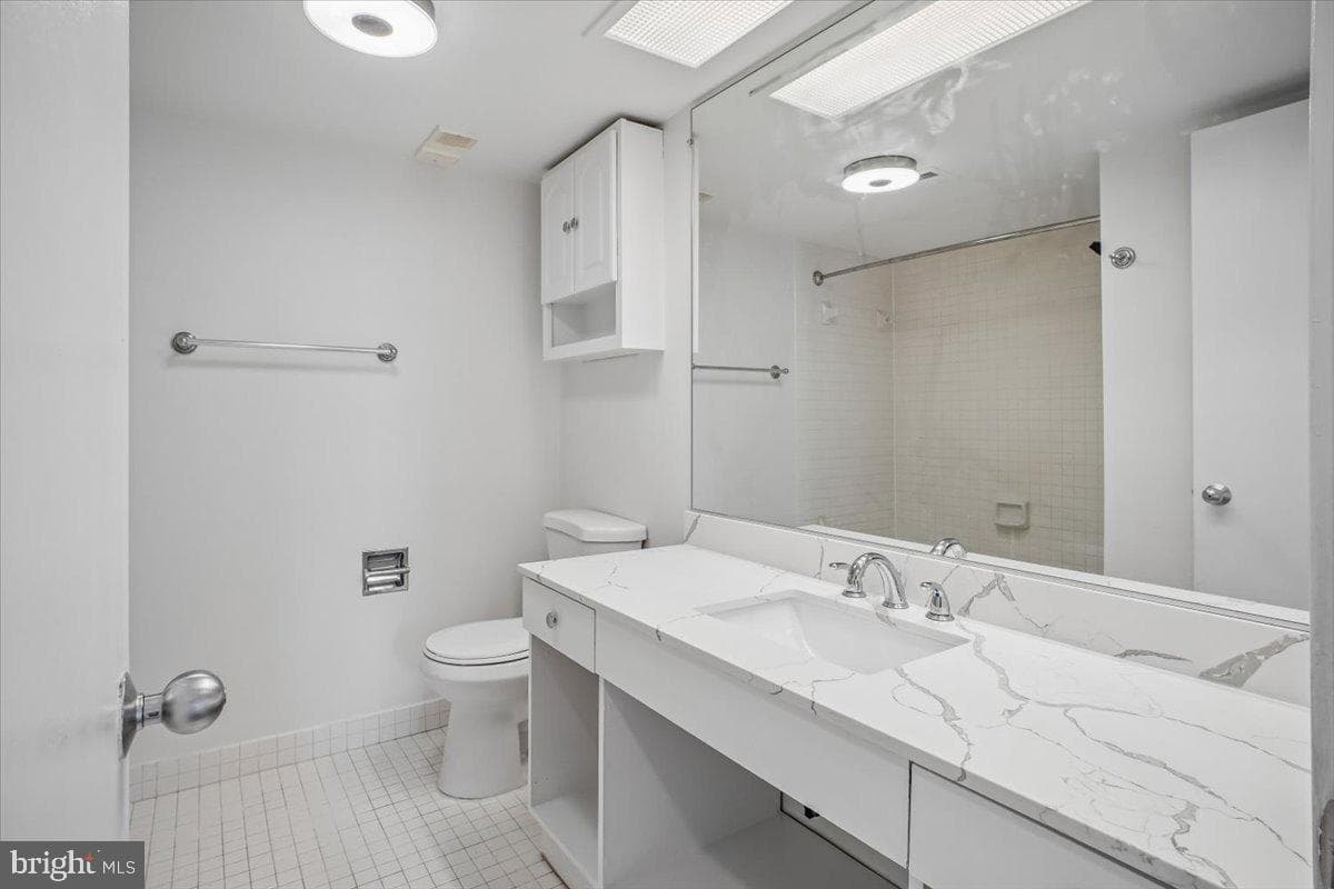 5501 Seminary Road #106s photo 29