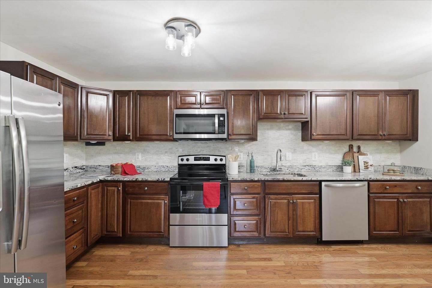 7233 Beverly Park Drive photo 13