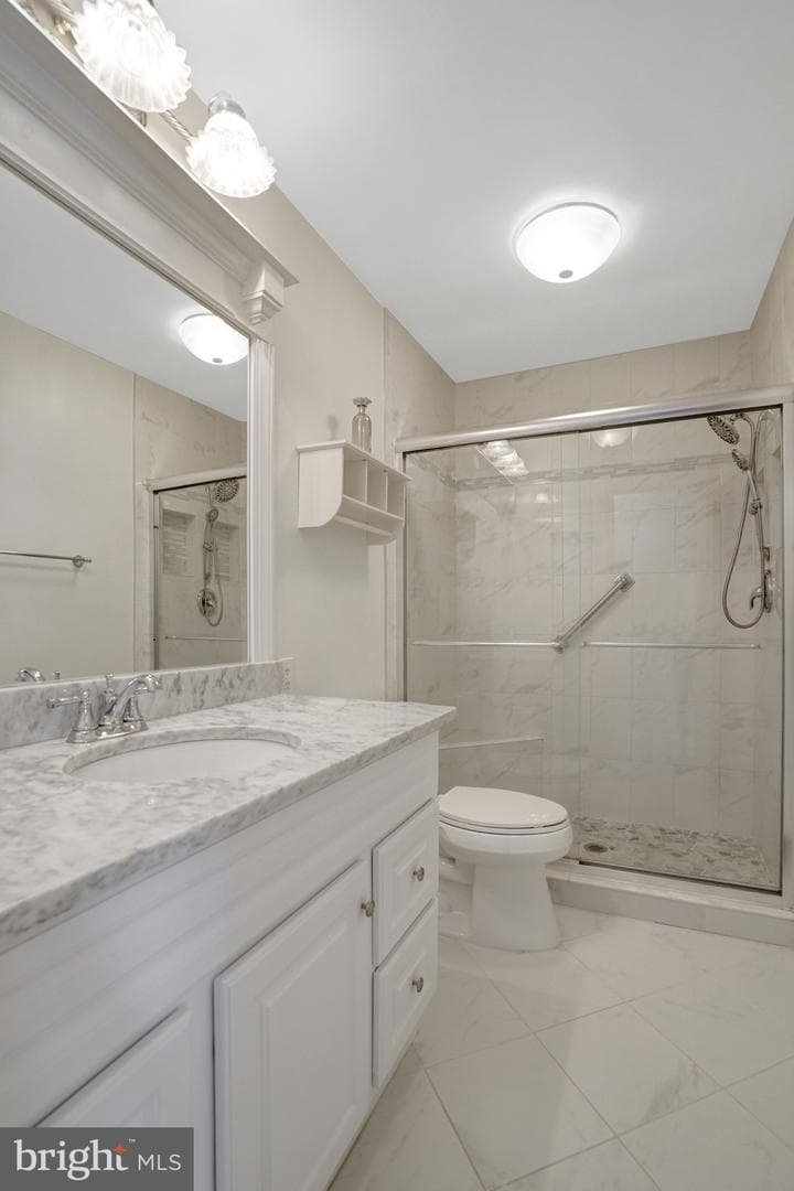 8213 Clifton Farm Court photo 39