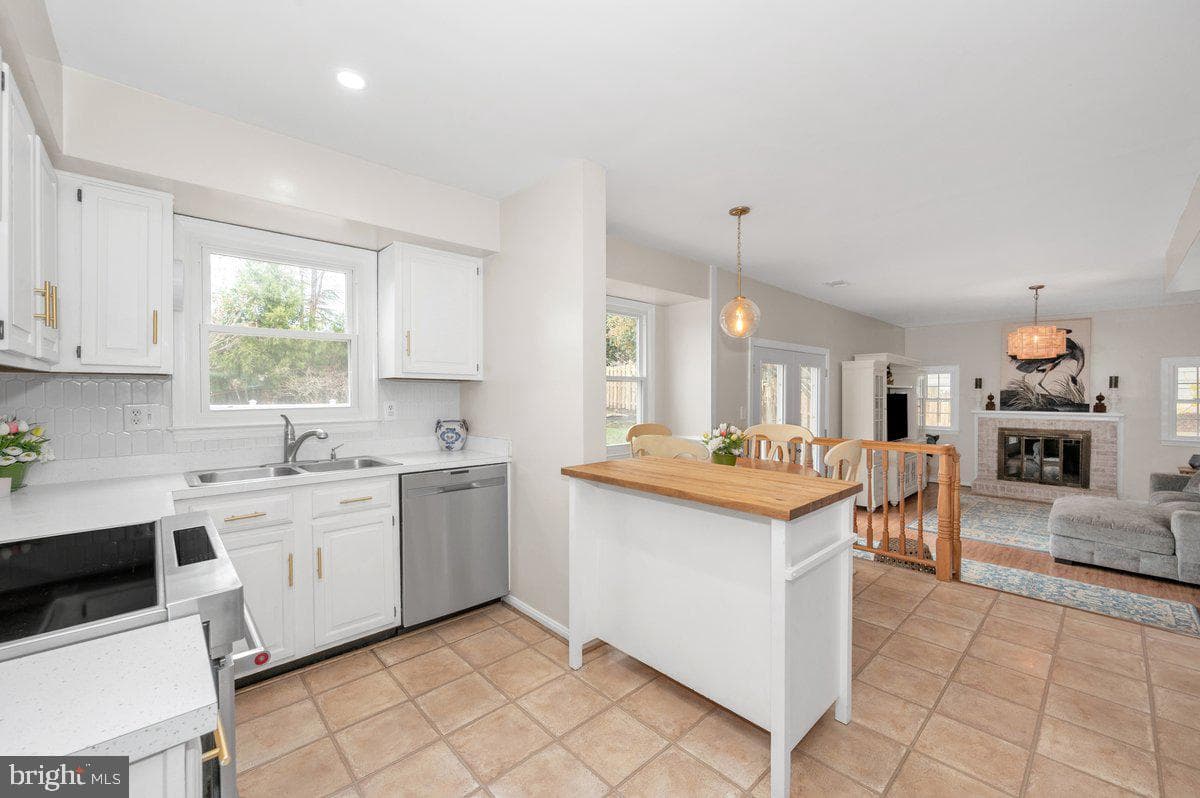 3106 Madison Hill Court photo 4