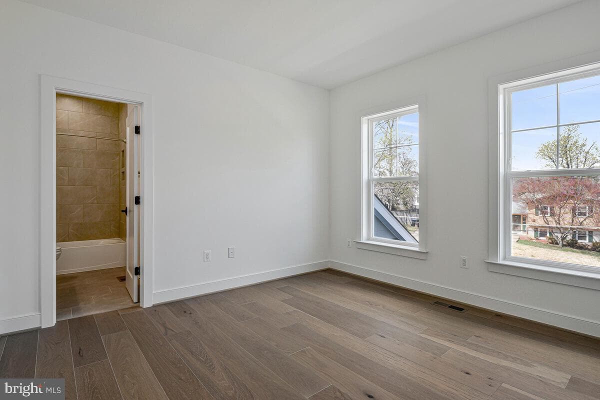 8205 Dabney Avenue photo 48