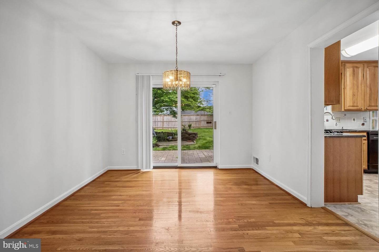 8933 Burke Lake Road photo 14