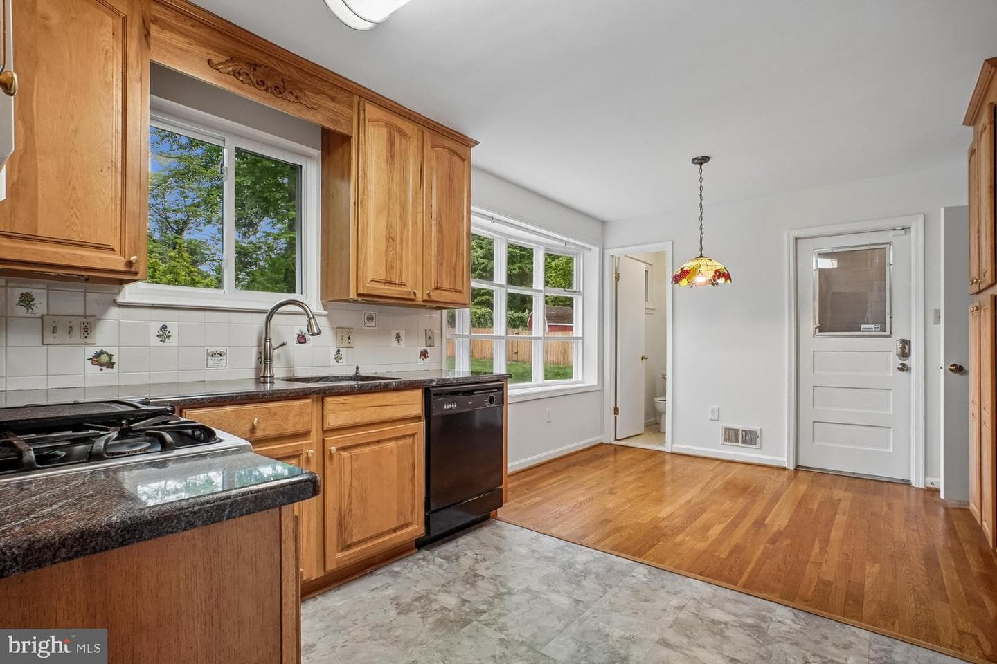 8933 Burke Lake Road photo 18