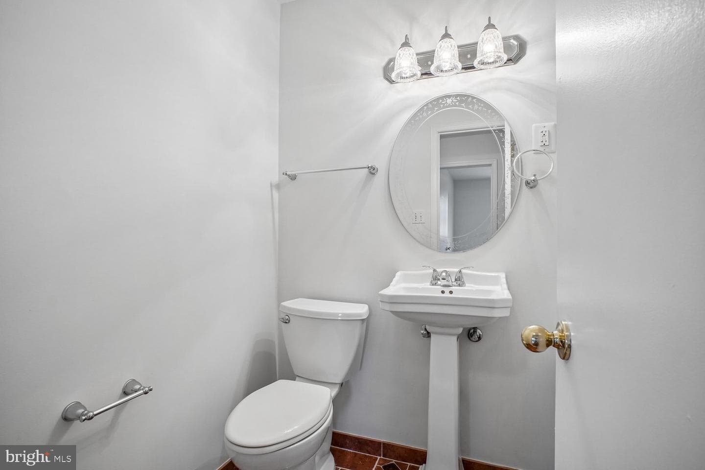 8933 Burke Lake Road photo 30