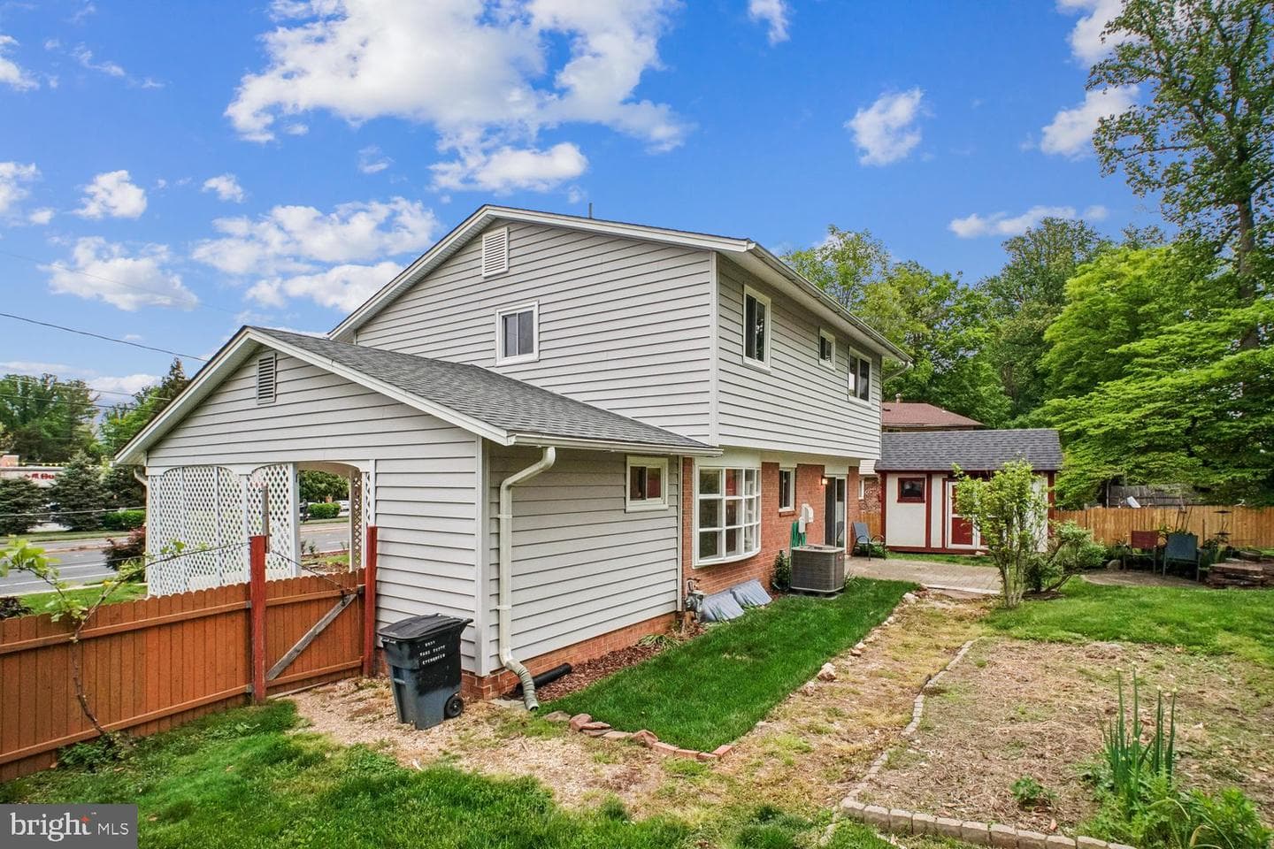 8933 Burke Lake Road photo 42