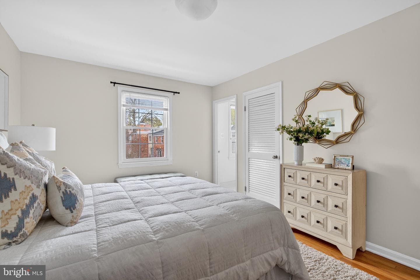 6805 Market Square Drive photo 17