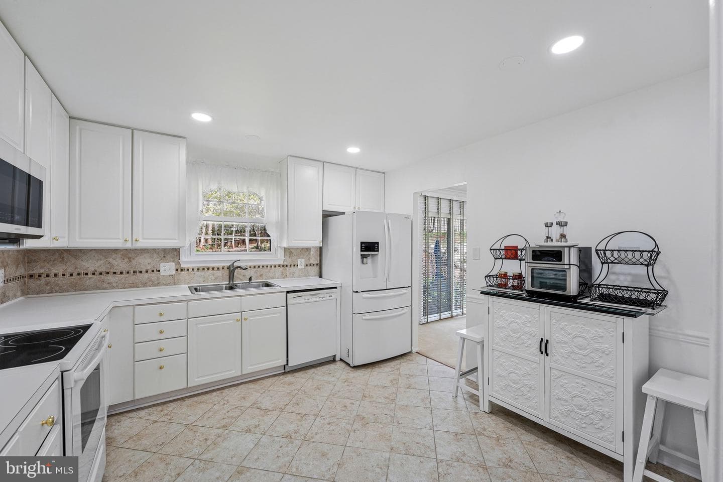 5148 Pumphrey Drive photo 10