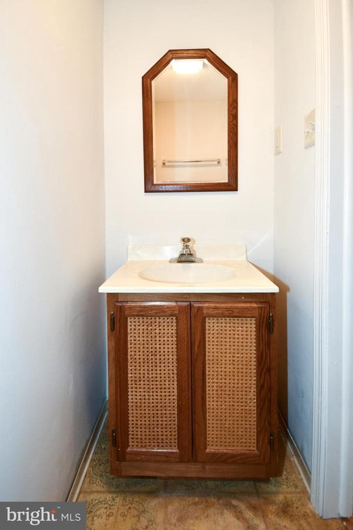 9803 Tara Court photo 38